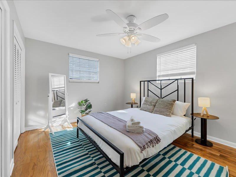 Designed And Cozy 1Br With Parking Near Stores Appartement Tampa Buitenkant foto