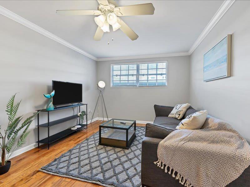 Designed And Cozy 1Br With Parking Near Stores Appartement Tampa Buitenkant foto
