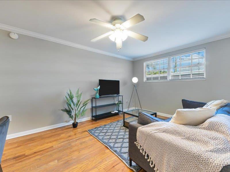 Designed And Cozy 1Br With Parking Near Stores Appartement Tampa Buitenkant foto